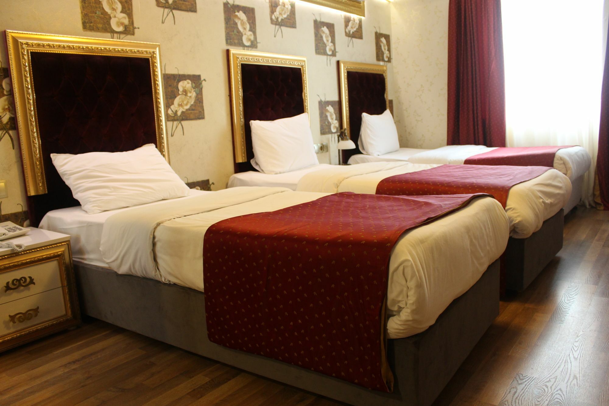 Marmara Deluxe Hotel 3*