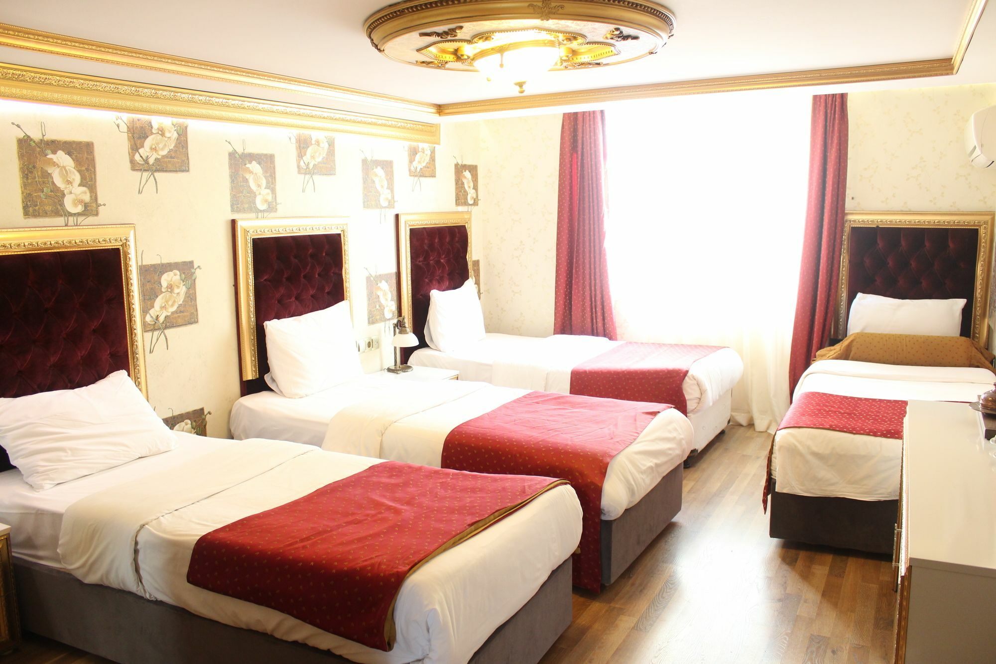 Hotel Marmara Deluxe 3*